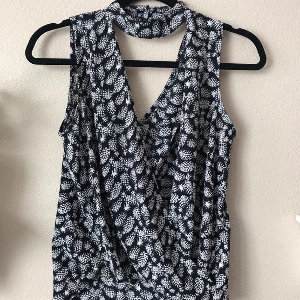 Pineapple Print Tank Top - Picture 2 of 6